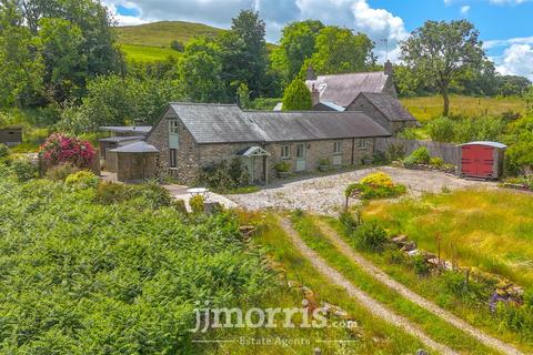 3 bedroom property with land for sale, Crymych