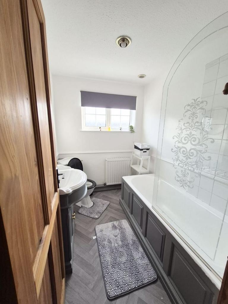 Upstairs Bathroom