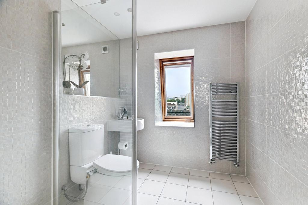 En Suite Shower
