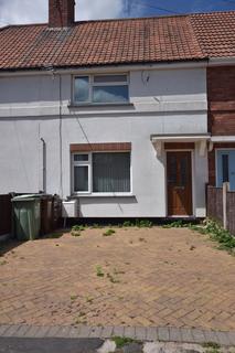3 bedroom semi-detached house to rent, Olton Avenue, Nottingham