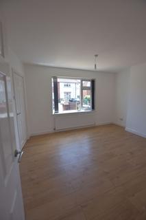3 bedroom semi-detached house to rent, Olton Avenue, Nottingham