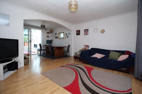 3 bedroom semi-detached house for sale, Rosyth Road, Southampton SO18