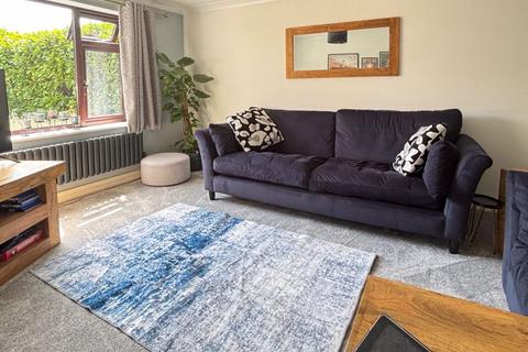 1 Willowcroft Close, Matson, Gloucester, GL4 6NZ
