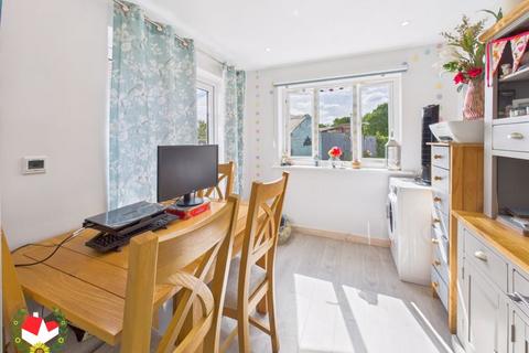 3 bedroom semi-detached house for sale, Malmesbury Road, Gloucester