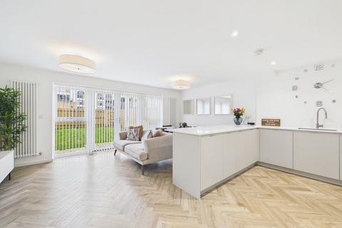 3 bedroom house for sale, Pyrus Place, Chatham