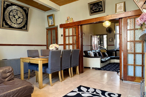 3 bedroom house for sale, Roundthorn Road, Oldham, OL4