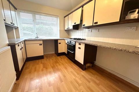 5 bedroom detached house to rent, 4 Sharpenhoe Road, Bedford