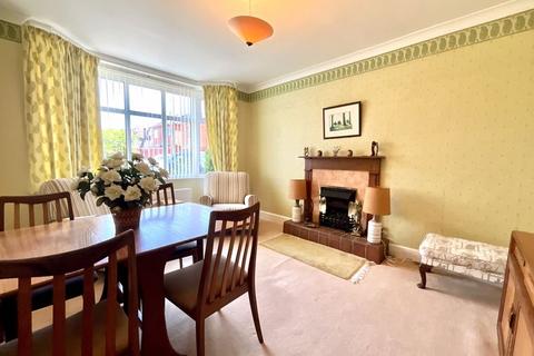 4 bedroom detached house for sale, Arnewood Road, Southbourne