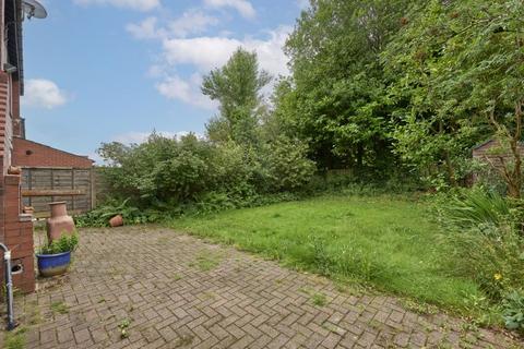 3 bedroom semi-detached house for sale, Greenways, Wigan WN6