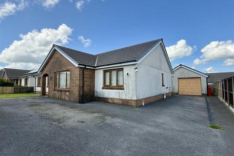 4 bedroom detached bungalow for sale, Waungoch, Upper Tumble, Llanelli
