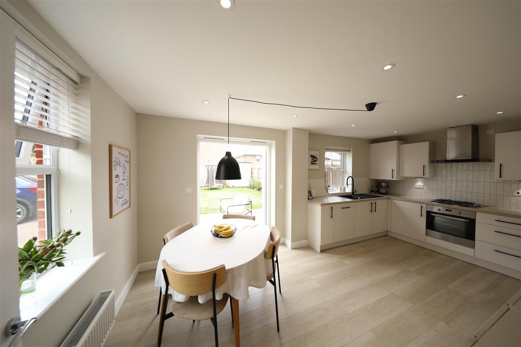 Kitchen Diner
