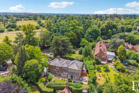 3 bedroom villa for sale, Stoke Green, Stoke Poges