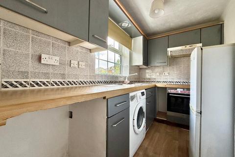 undefined, Skelton Close, Luton, Bedfordshire, LU3 4HE