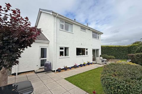 4 bedroom detached house for sale, Cae Gwyn, Caernarfon, Gwynedd, LL55