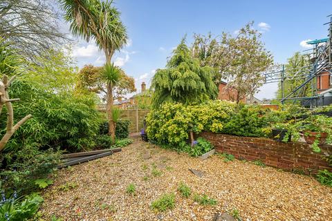 undefined, North Walls, Winchester, Hampshire, SO23