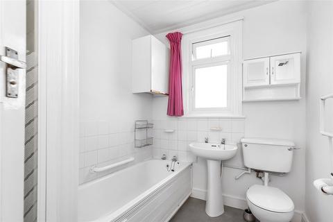 5 bedroom end of terrace house for sale, Goston Gardens, Thornton Heath, CR7