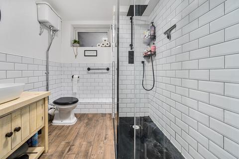 2 bedroom apartment for sale, Woodland Road, London