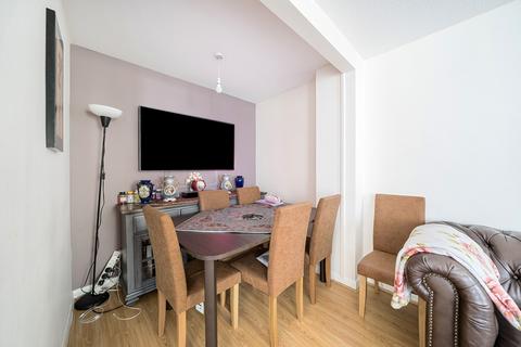 3 bedroom end of terrace house for sale, Monarchs Way, Ruislip