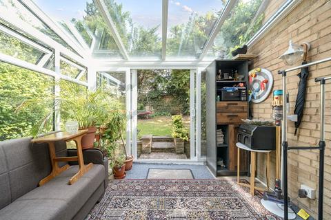 3 bedroom end of terrace house for sale, Monarchs Way, Ruislip