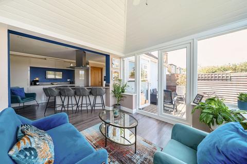 4 bedroom semi-detached house for sale, Spring Gardens, Rayleigh, SS6