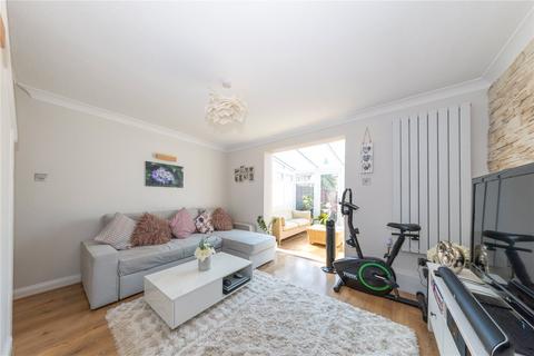 8 Birtley Croft, Luton, LU2 9TR