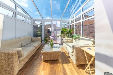 8 Birtley Croft, Luton, LU2 9TR