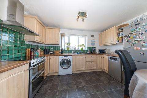 8 Birtley Croft, Luton, LU2 9TR