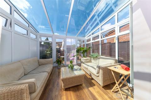 8 Birtley Croft, Luton, LU2 9TR