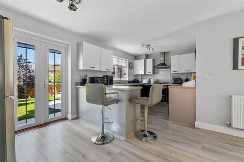 22 Hampton Road, Stansted, CM24 8FE