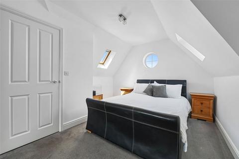 22 Hampton Road, Stansted, CM24 8FE