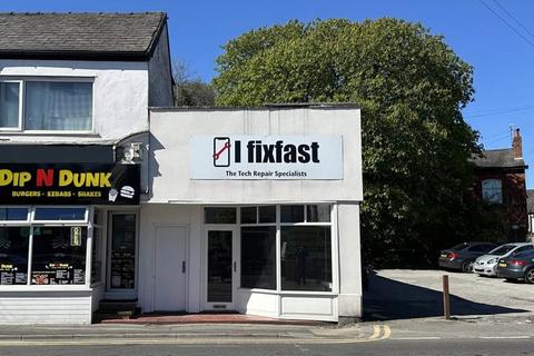Retail property (high street) to rent, 10 Bramhall Ln Stockport SK2 6HR