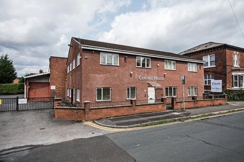 Office to rent, Wellington Grv Stockport SK2 6RH