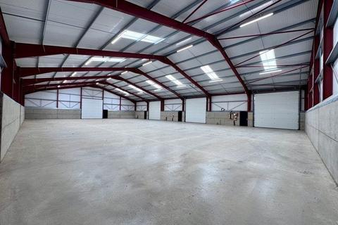 Warehouse to rent, Unit A, Godington Buildings Bicester OX27 9AE
