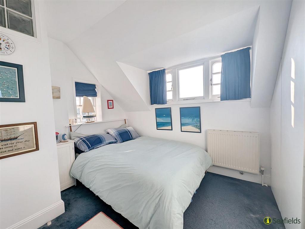 Bedroom.jpg
