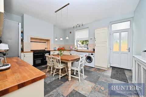 4 bedroom terraced house for sale, Wells Road, Guiseley, Leeds
