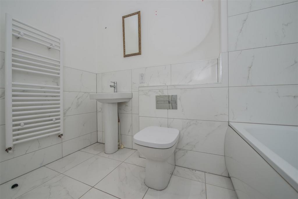 Bathroom / WC: