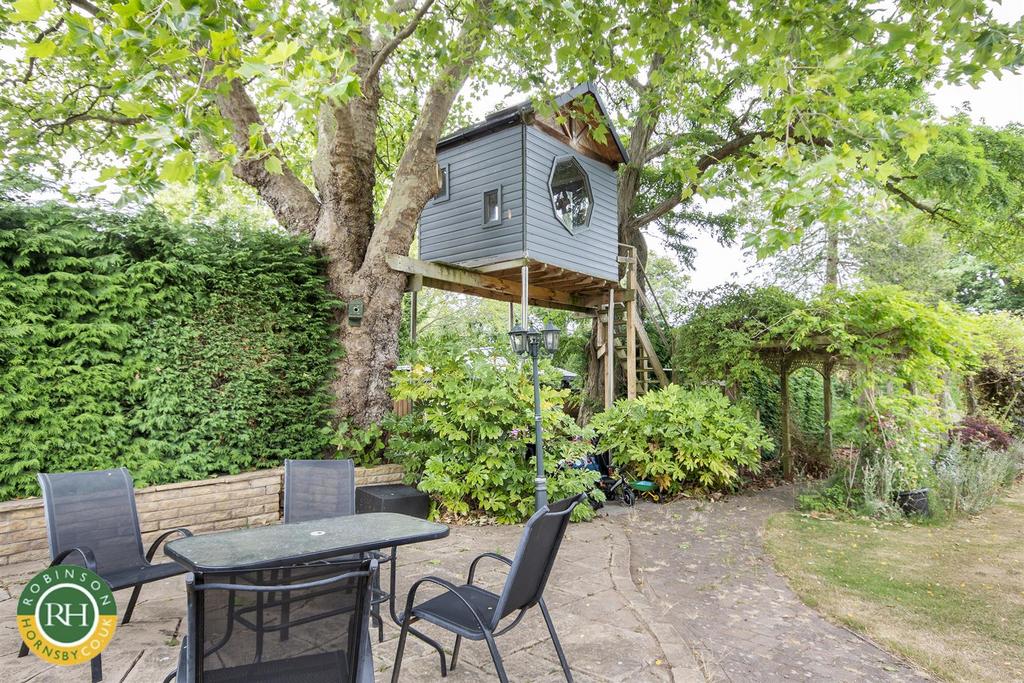 Tree house