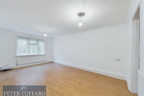 undefined, Ogard Road, Hoddesdon EN11
