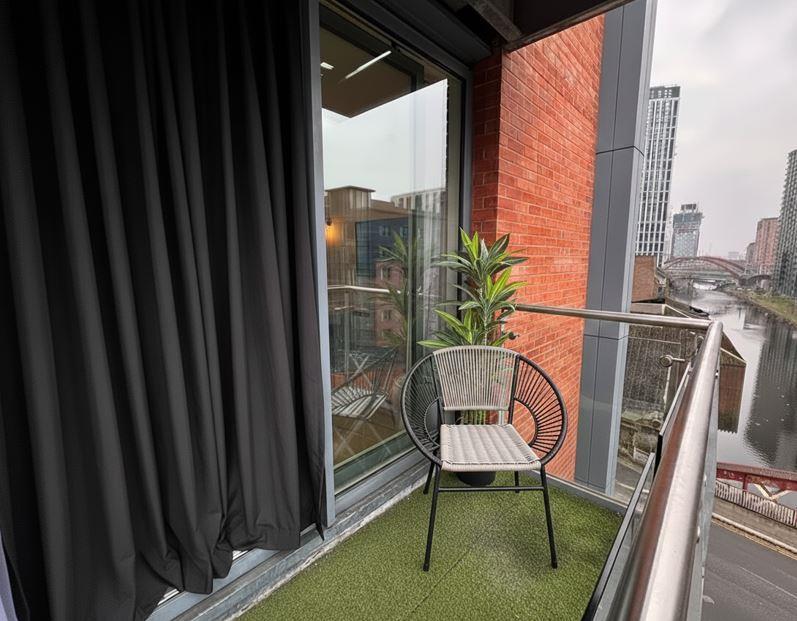 Balcony.JPG