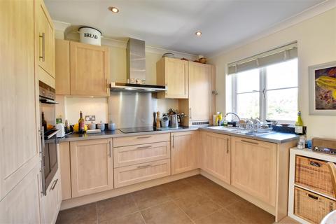 3 bedroom house for sale, Pottery Court, Rye