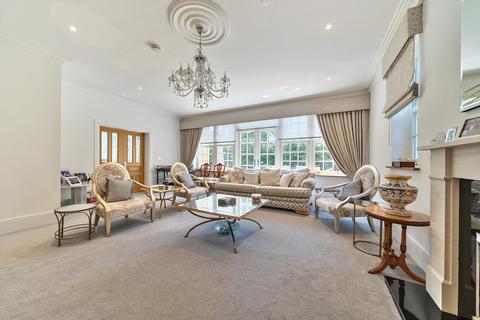 5 bedroom detached house for sale, Marian Gardens, Bromley