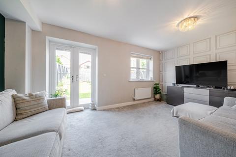 6 Hutton Hall Drive, Bradford, BD2 2AP