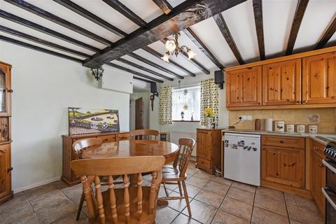 2 bedroom cottage for sale, Ludgershall Road, Collingbourne Ducis, Marlborough