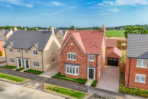 3 bedroom detached house for sale, Pine Way, Elmstead , Colchester, CO7