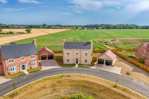 4 bedroom detached house for sale, Pine Way, Elmstead , Colchester, CO7