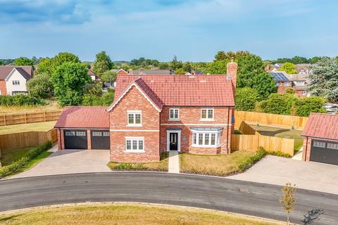 4 bedroom detached house for sale, Pine Way, Elmstead , Colchester, CO7