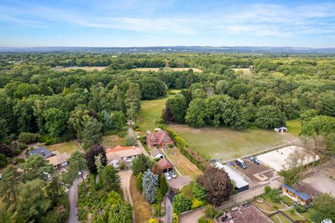 4 bedroom detached house for sale, Herons Lea, Crawley RH10