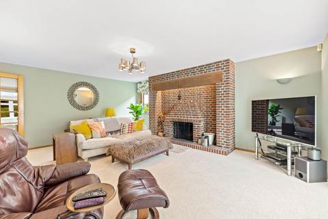 4 bedroom detached house for sale, Herons Lea, Crawley RH10