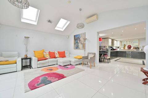 undefined, Furze Cottage, Bushey, Bushey Heath, WD23