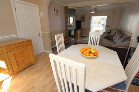 3 bedroom semi-detached house for sale, Blythe Hill, Orpington